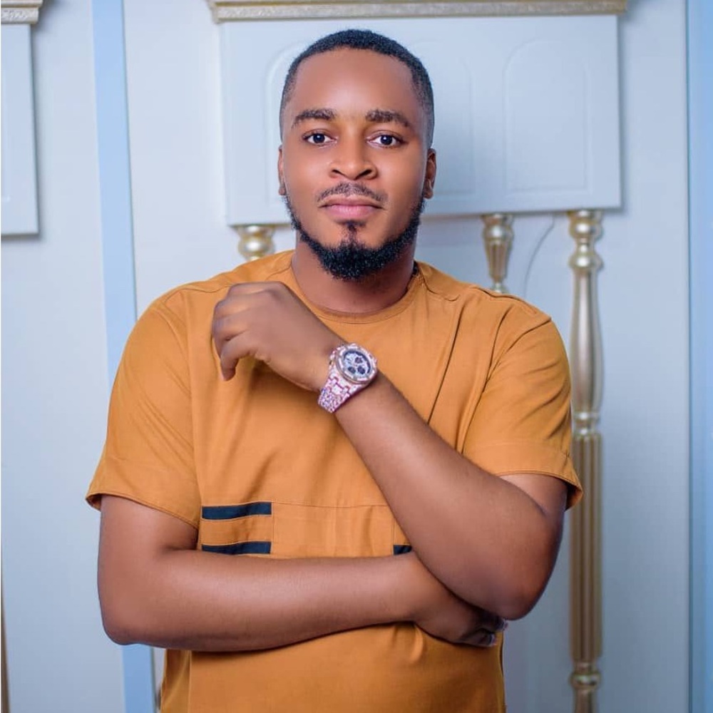 Meet your Posher, Uche